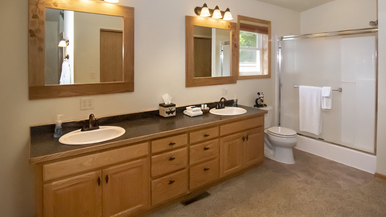 Photo of Bathroom in Walker