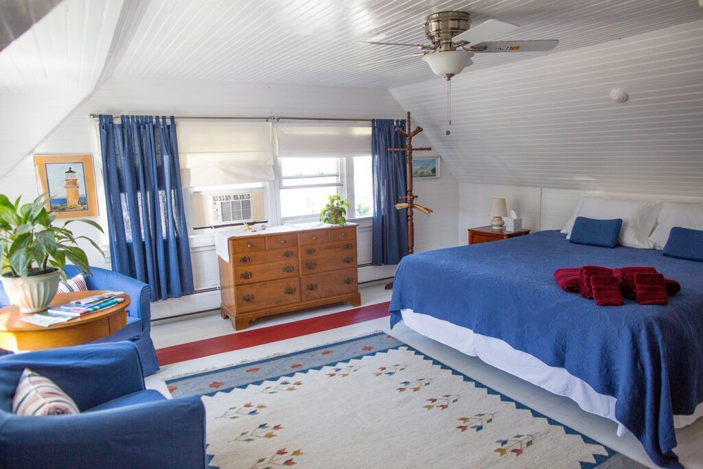 Photo of Bedroom in Lee
