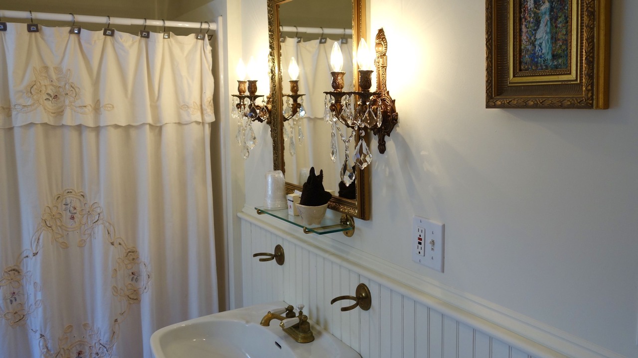 Photo of Bathroom in Sullivan