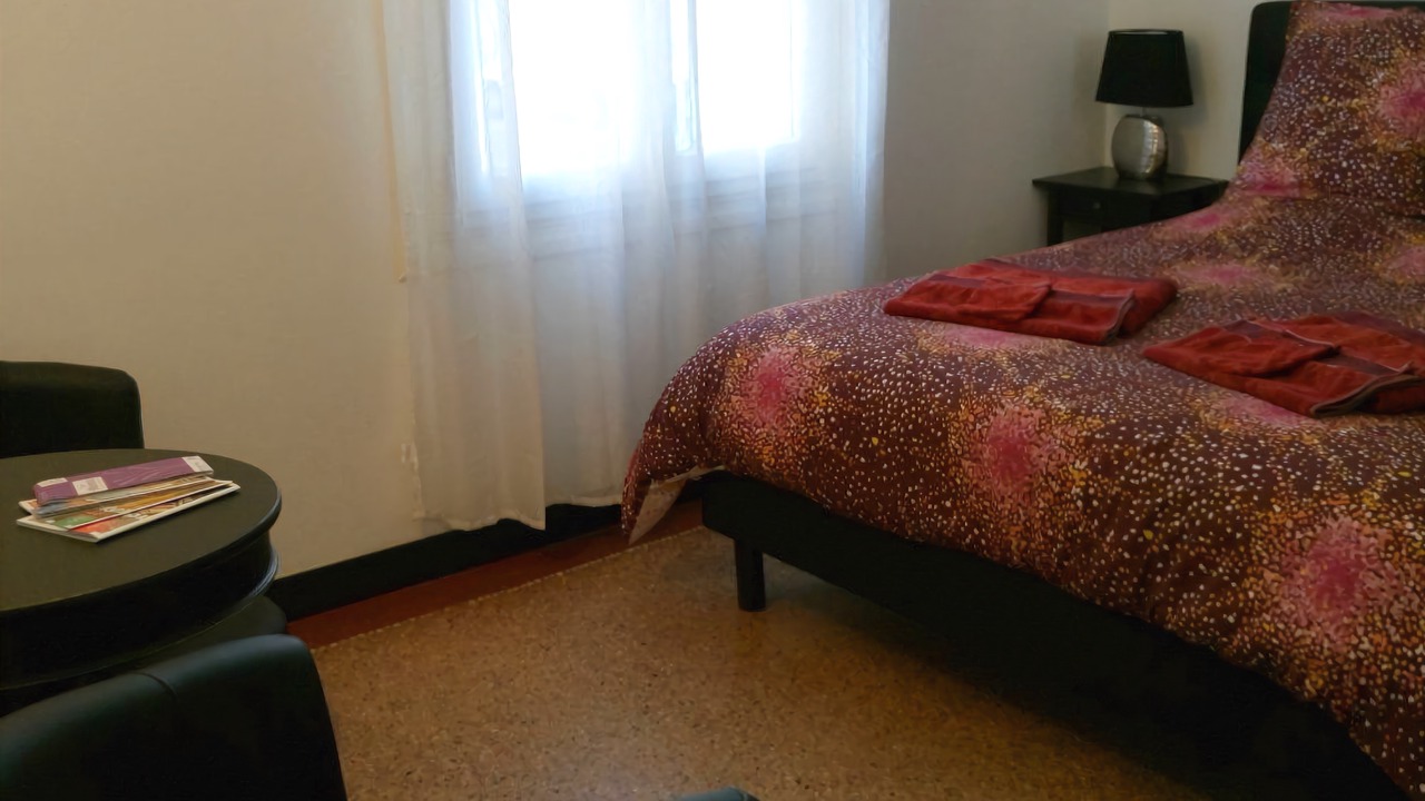 Photo of Bedroom in Gares