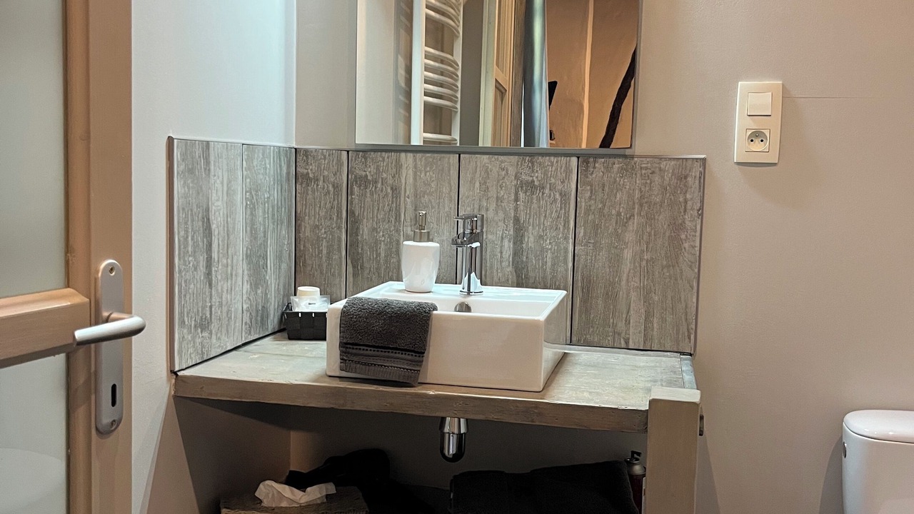 Photo of Bathroom in Andillac