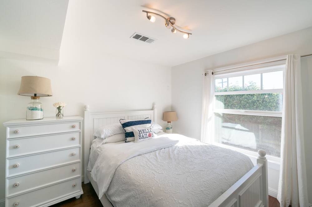 Photo of Bedroom in Shell Beach
