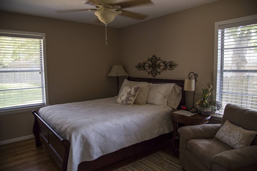 Photo of Bedroom in Redmond Terrace