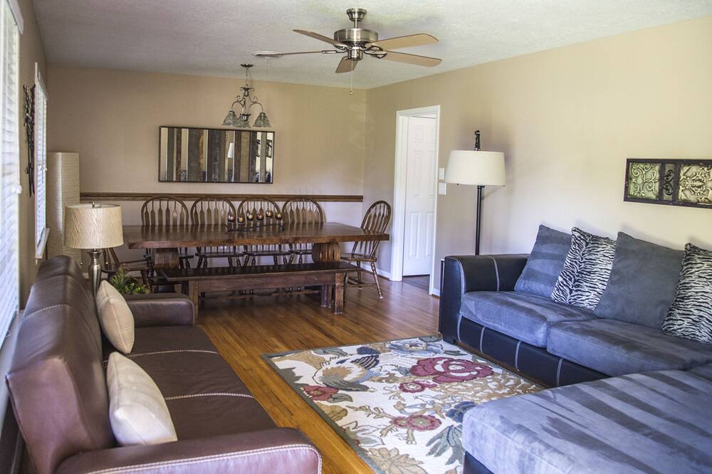 Photo of Bedroom in Redmond Terrace
