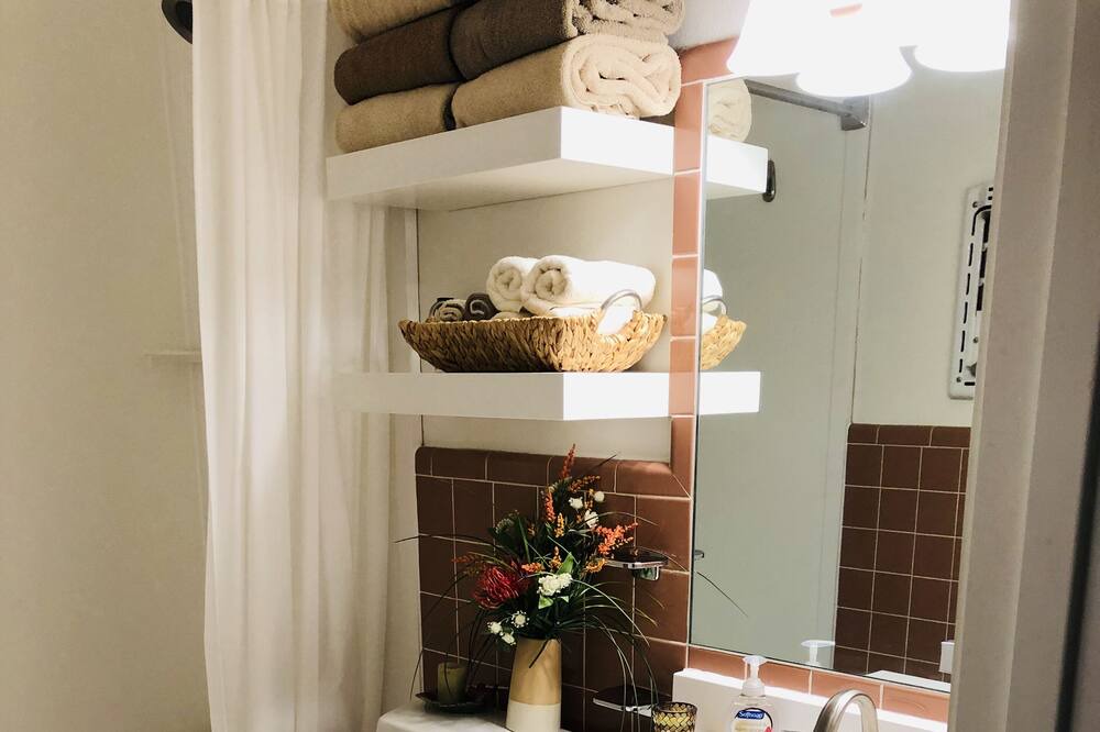 Photo of Bathroom in Redmond Terrace