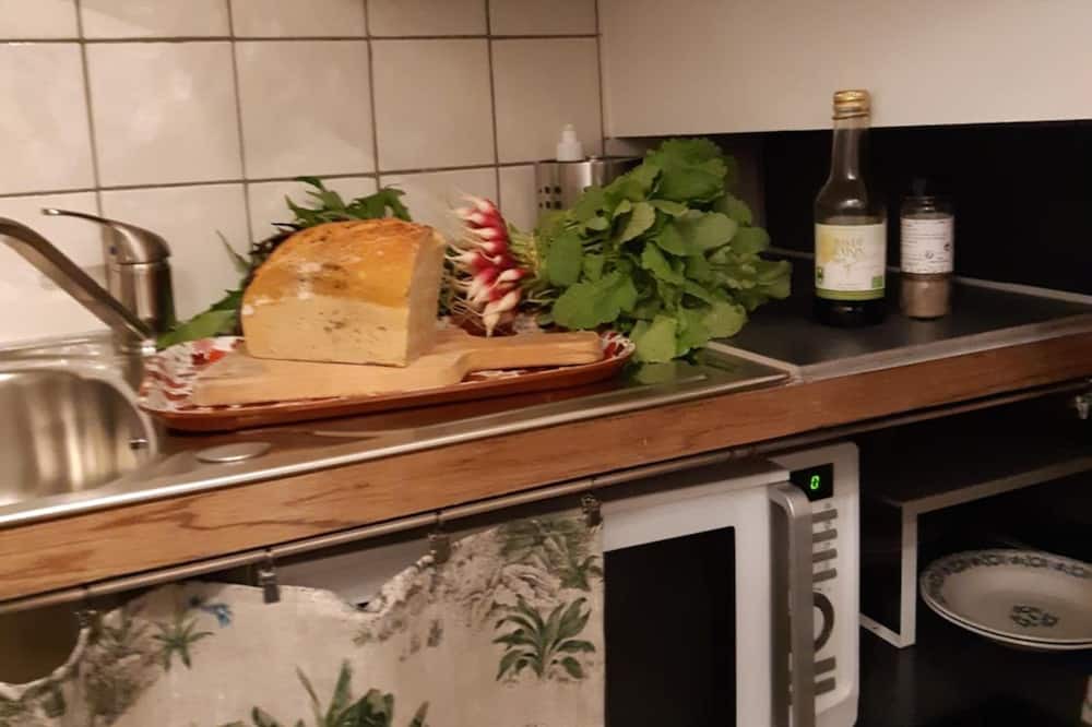 Photo of Kitchen in Saint-Saturnin-du-Bois