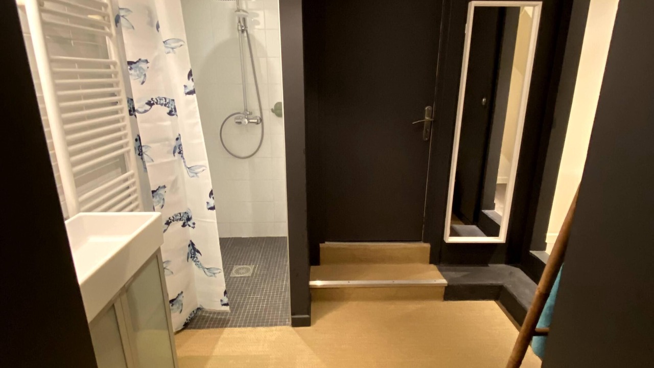 Photo of Bathroom in Luisant