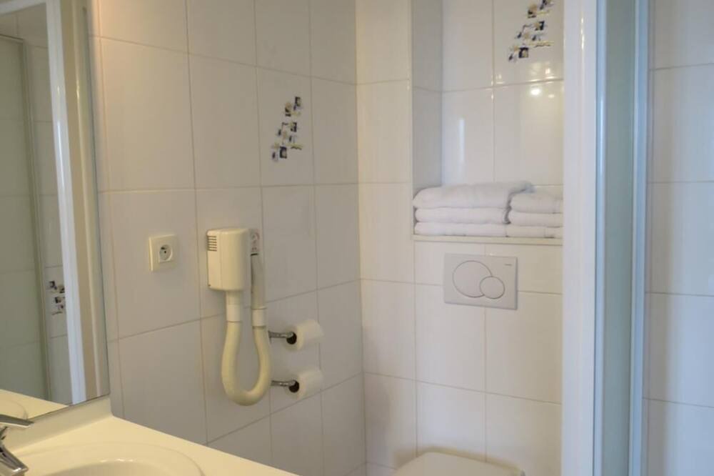 Photo of Bathroom in Etaples