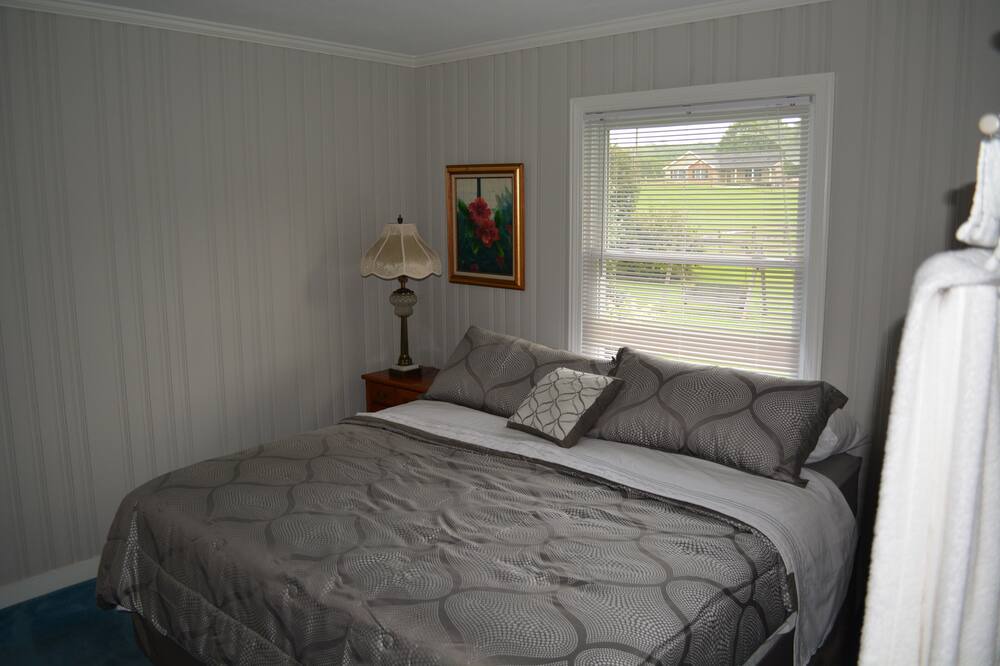 Photo of Bedroom in Mount Airy