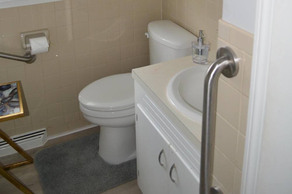 Photo of Bathroom in Mount Airy