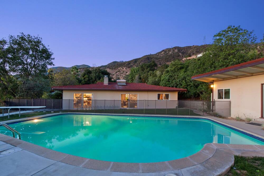 Photo of Outdoor in Altadena