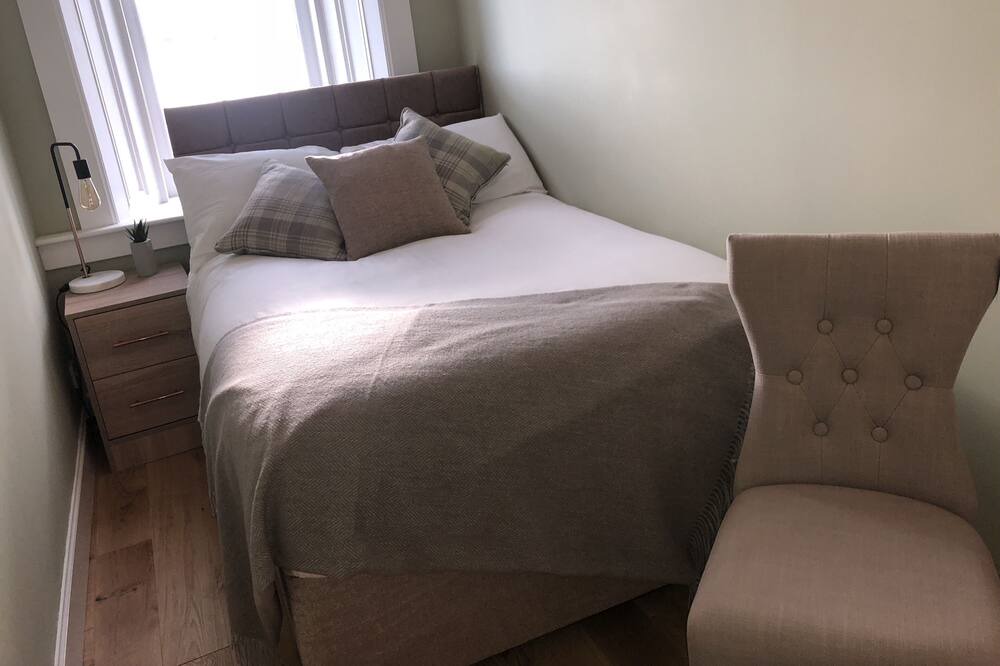 Photo of Others in Strone