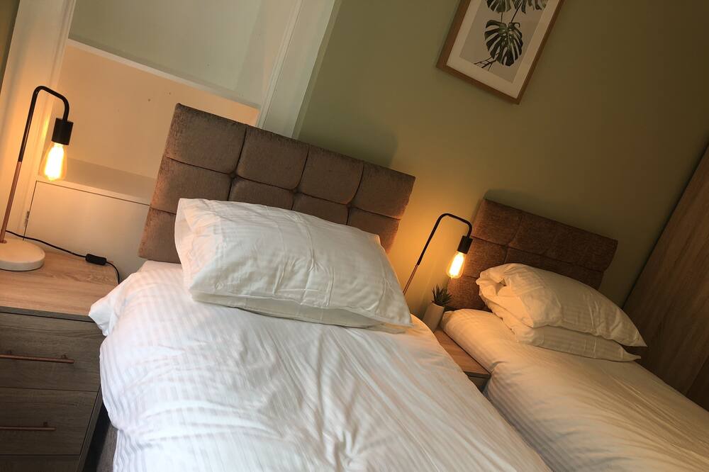 Photo of Others in Strone