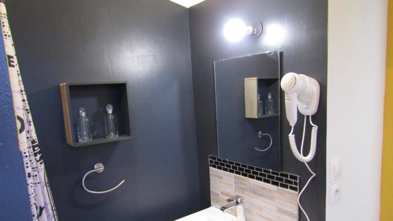 Photo of Bathroom in Beauvais