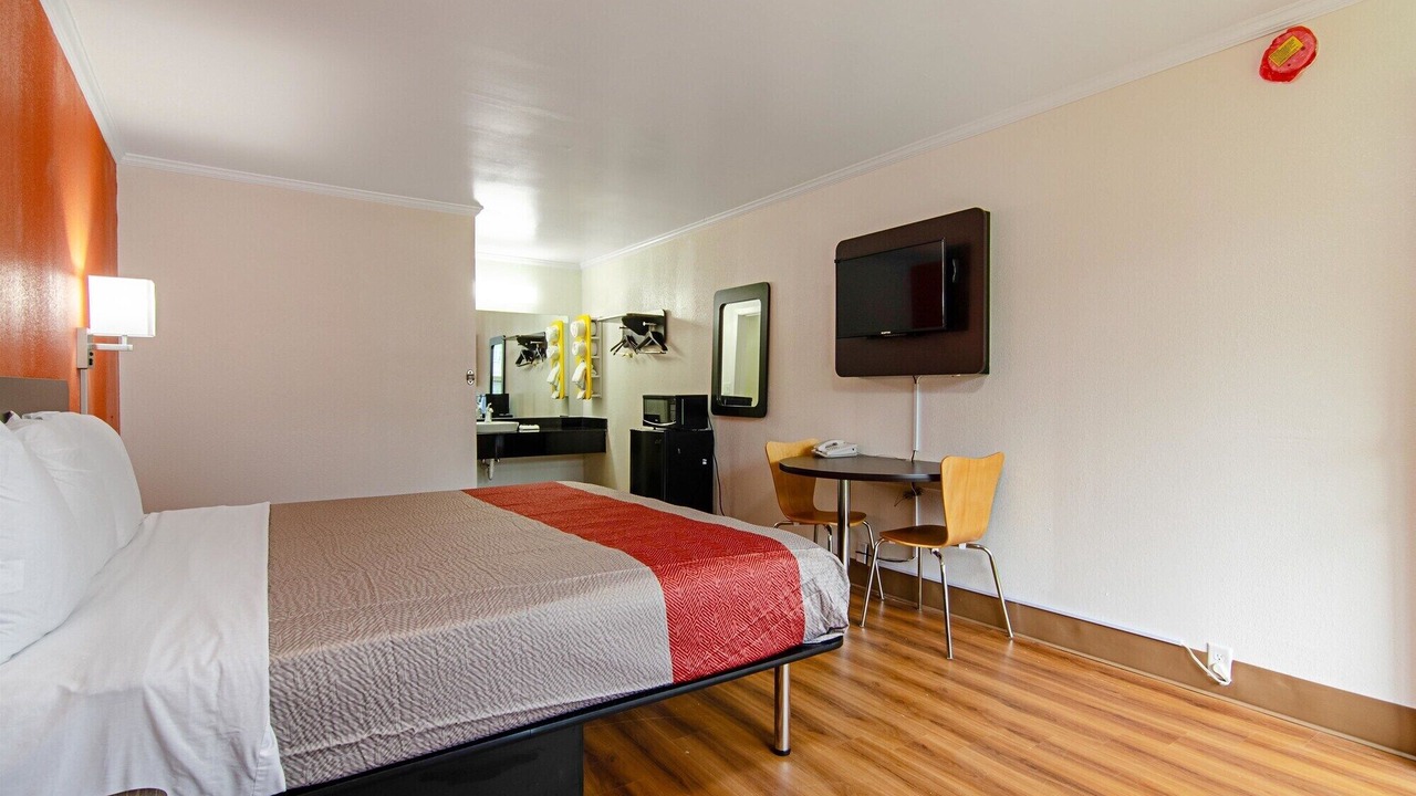 Photo of Bedroom in Bay Minette