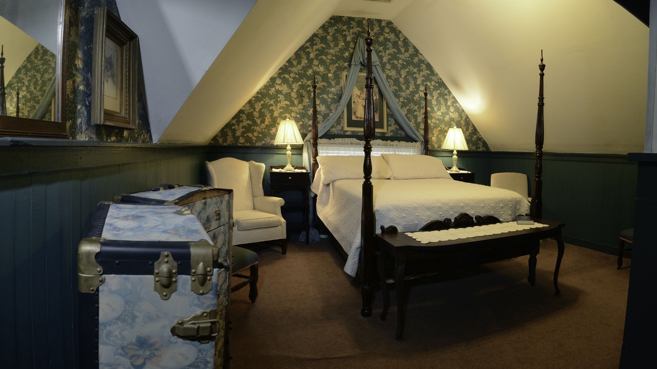 Photo of Bedroom in Quincy