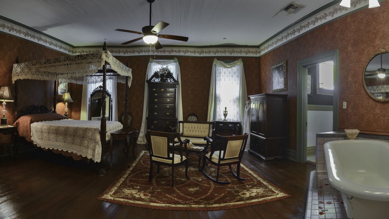 Photo of Bedroom in Quincy