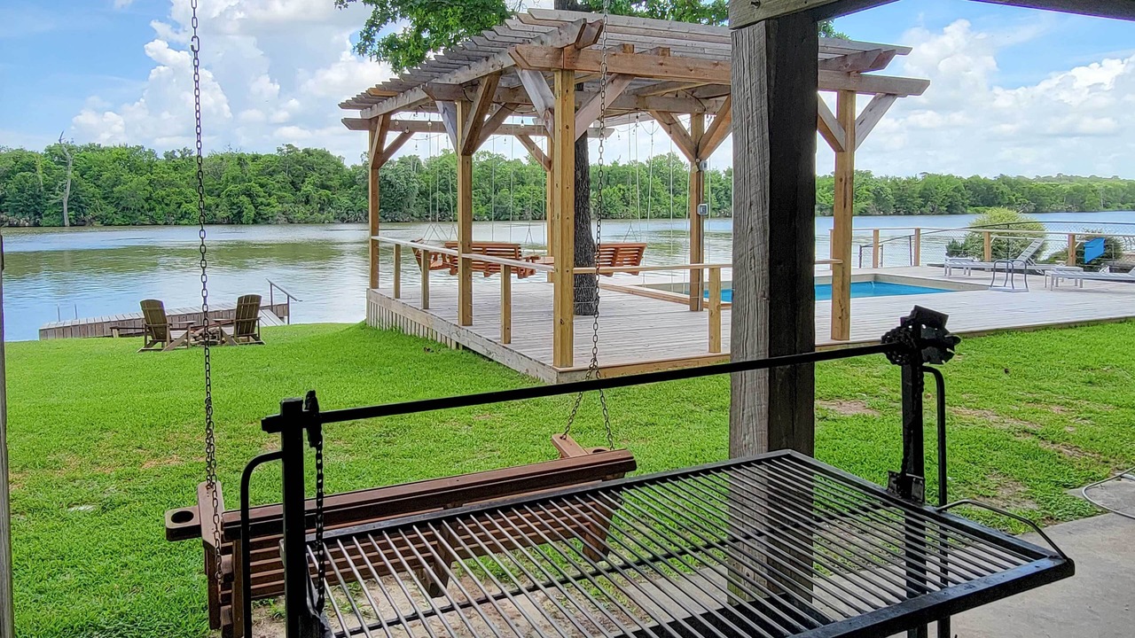 Photo of Outdoor in Barrett