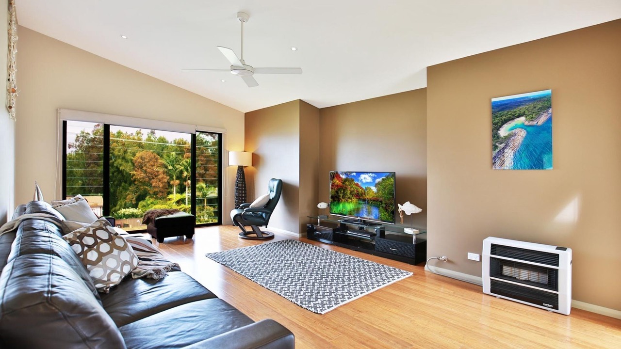 Photo of Livingroom in Basin View