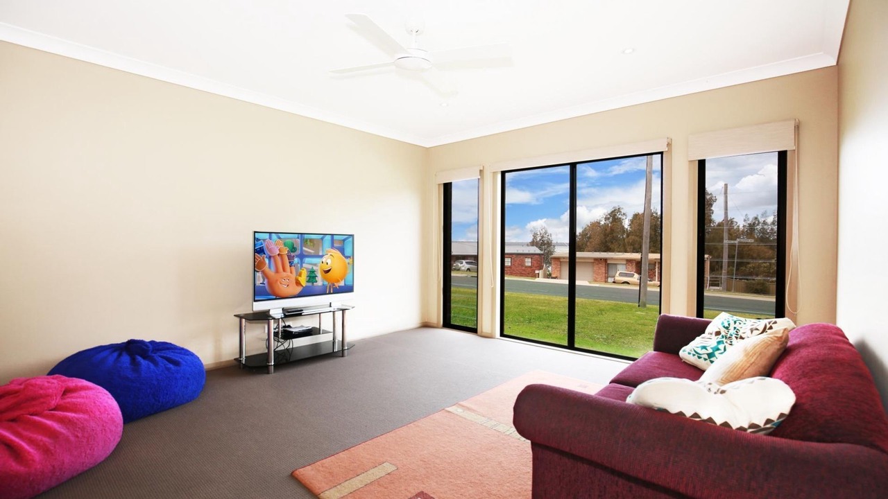 Photo of Others in Basin View