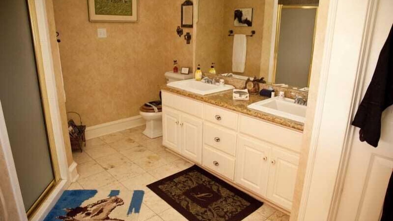 Photo of Bathroom in Washington