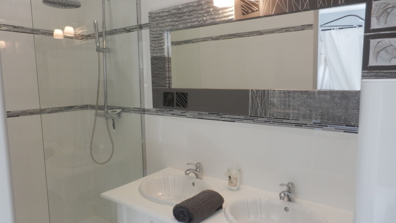 Photo of Bathroom in Lambesc