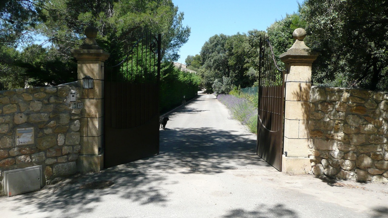 Photo of Outdoor in Lambesc