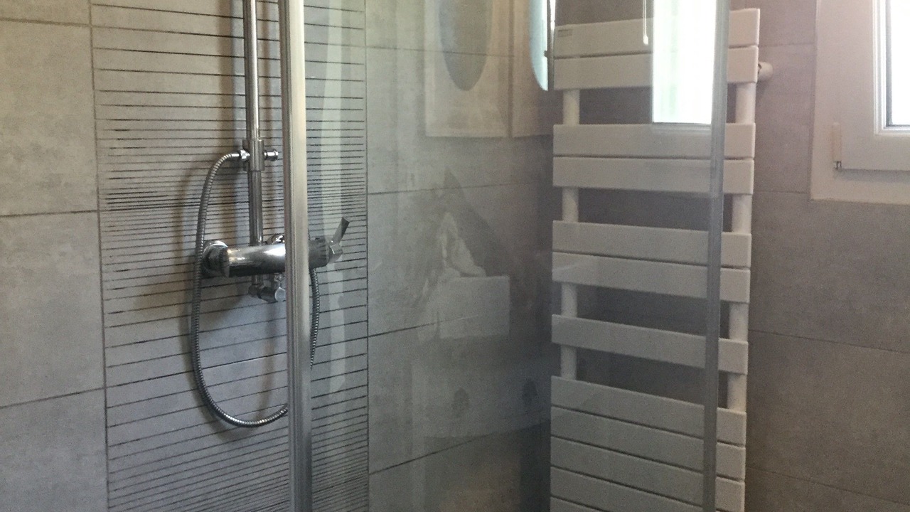 Photo of Bathroom in Puymoyen