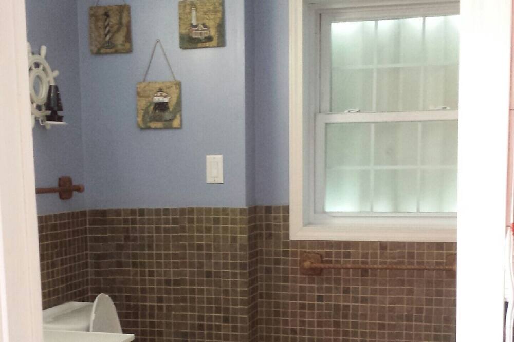 Photo of Bathroom in Key Largo Village