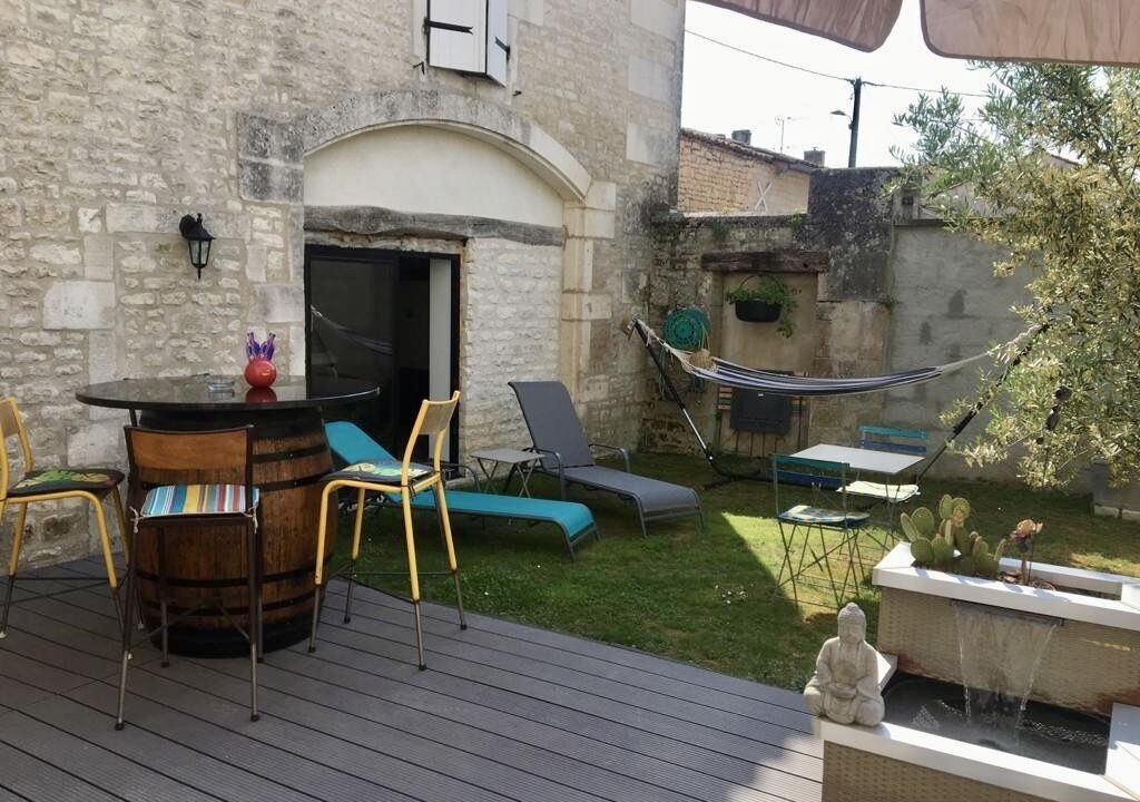 Photo of Patio Balcony in Sigogne