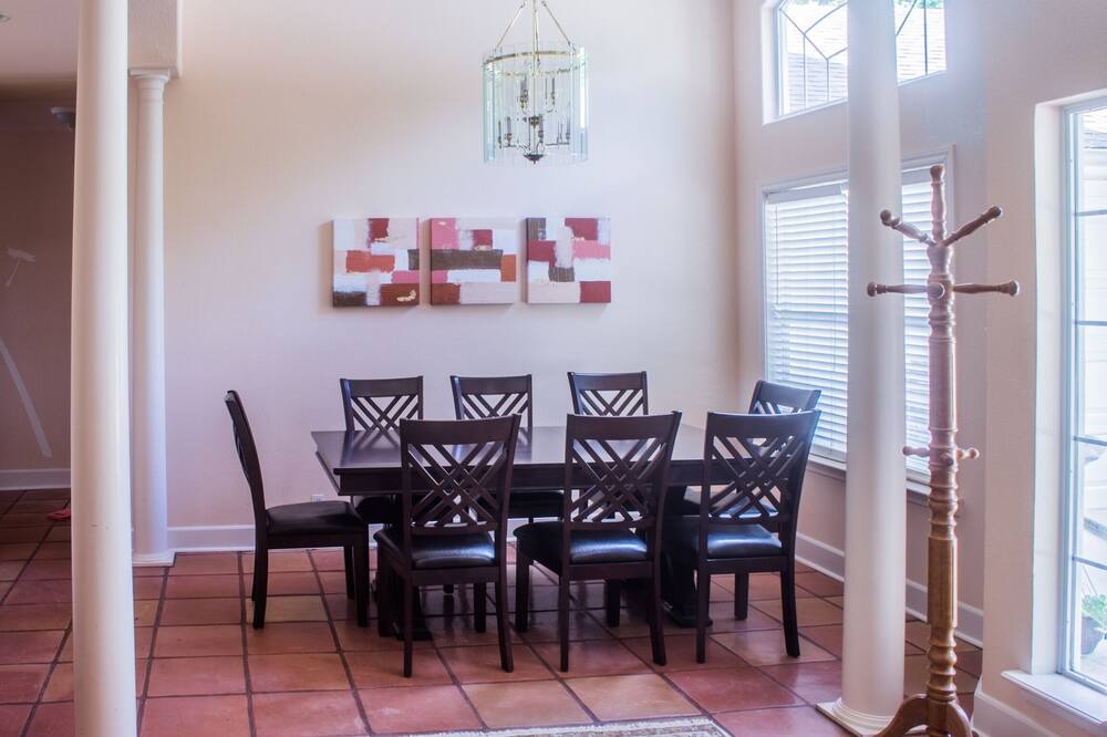 Photo of Livingroom in Malakoff