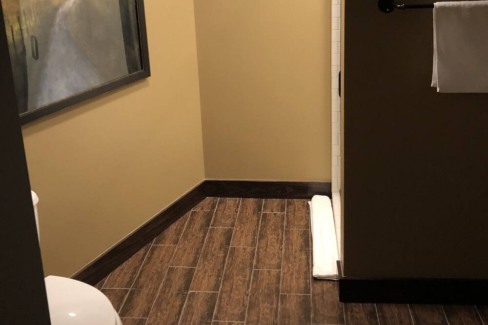 Photo of Bathroom in Pawhuska