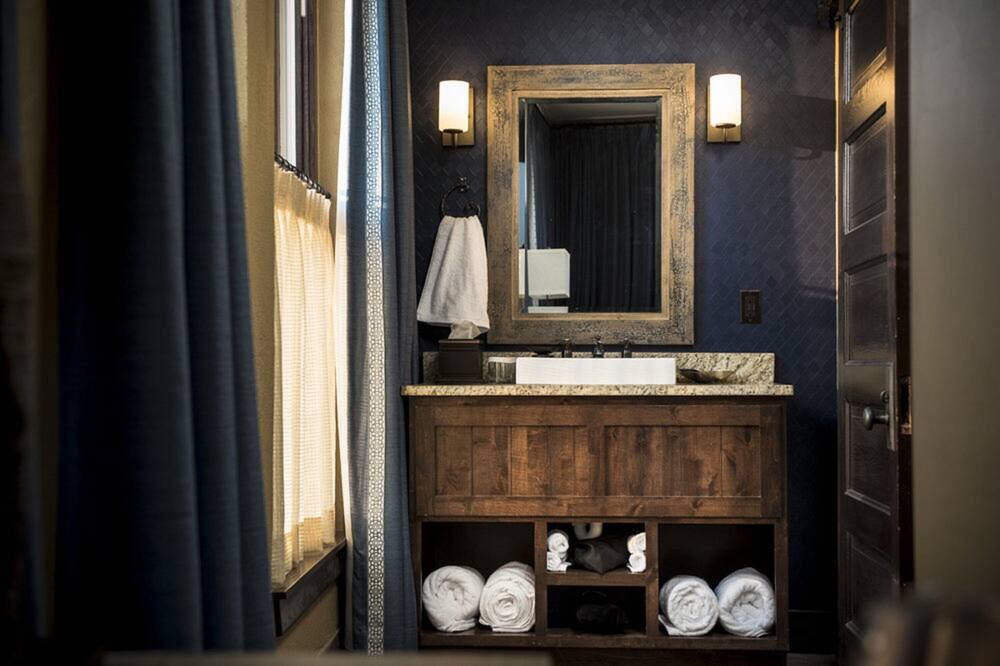 Photo of Bathroom in Pawhuska