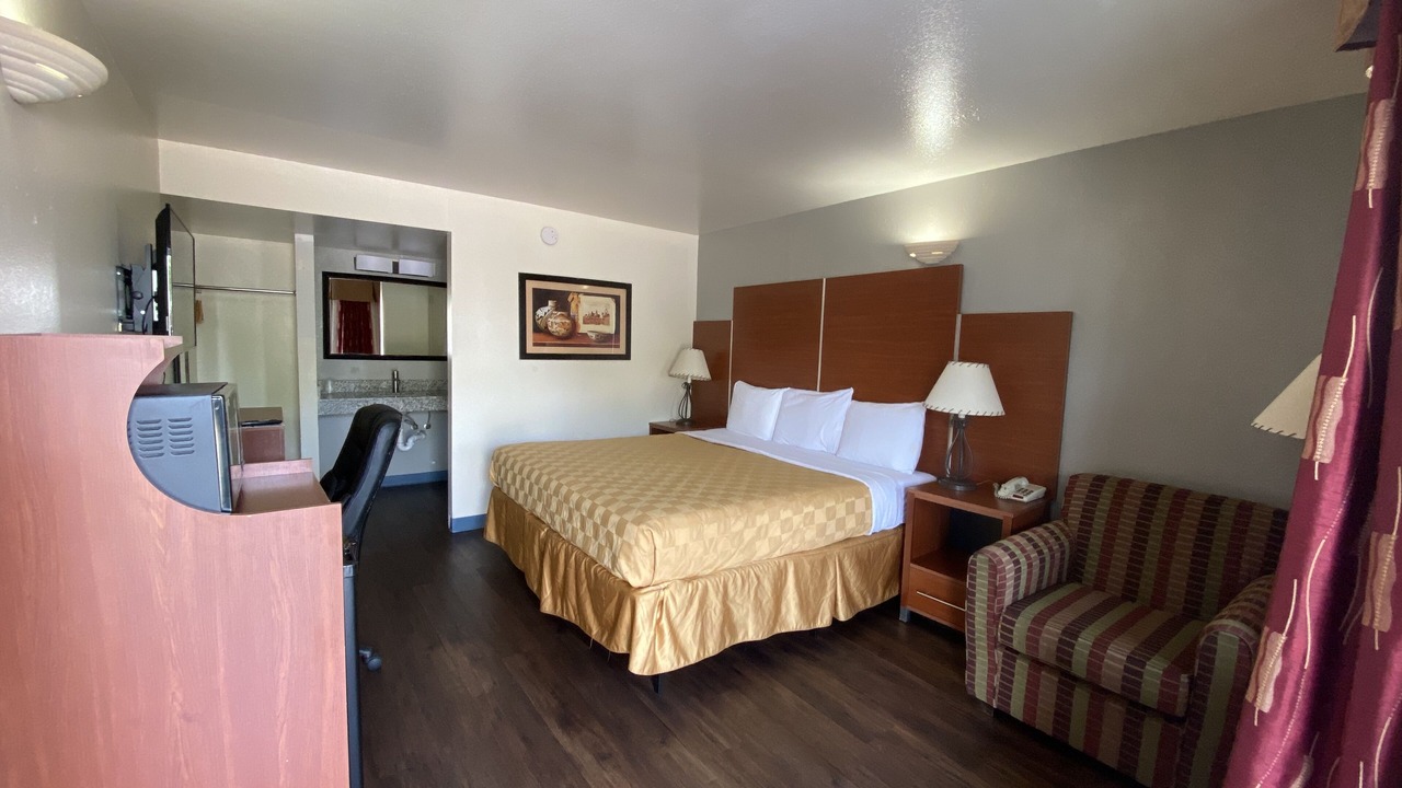 Photo of Bedroom in Westside