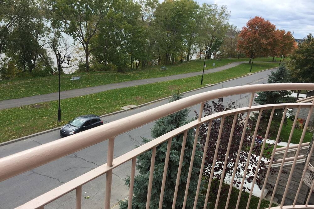 Photo of Outdoor in LaSalle