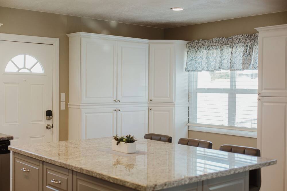 Photo of Kitchen in Calimesa