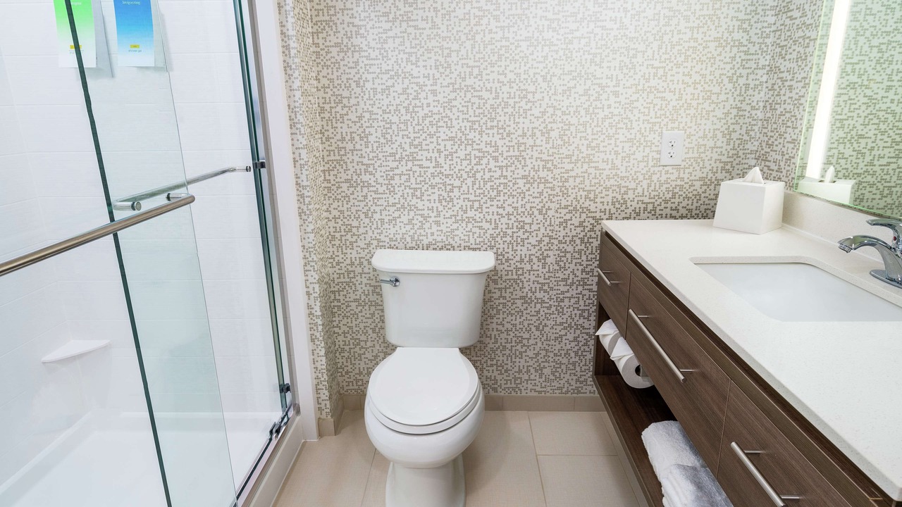 Photo of Bathroom in Far North Central