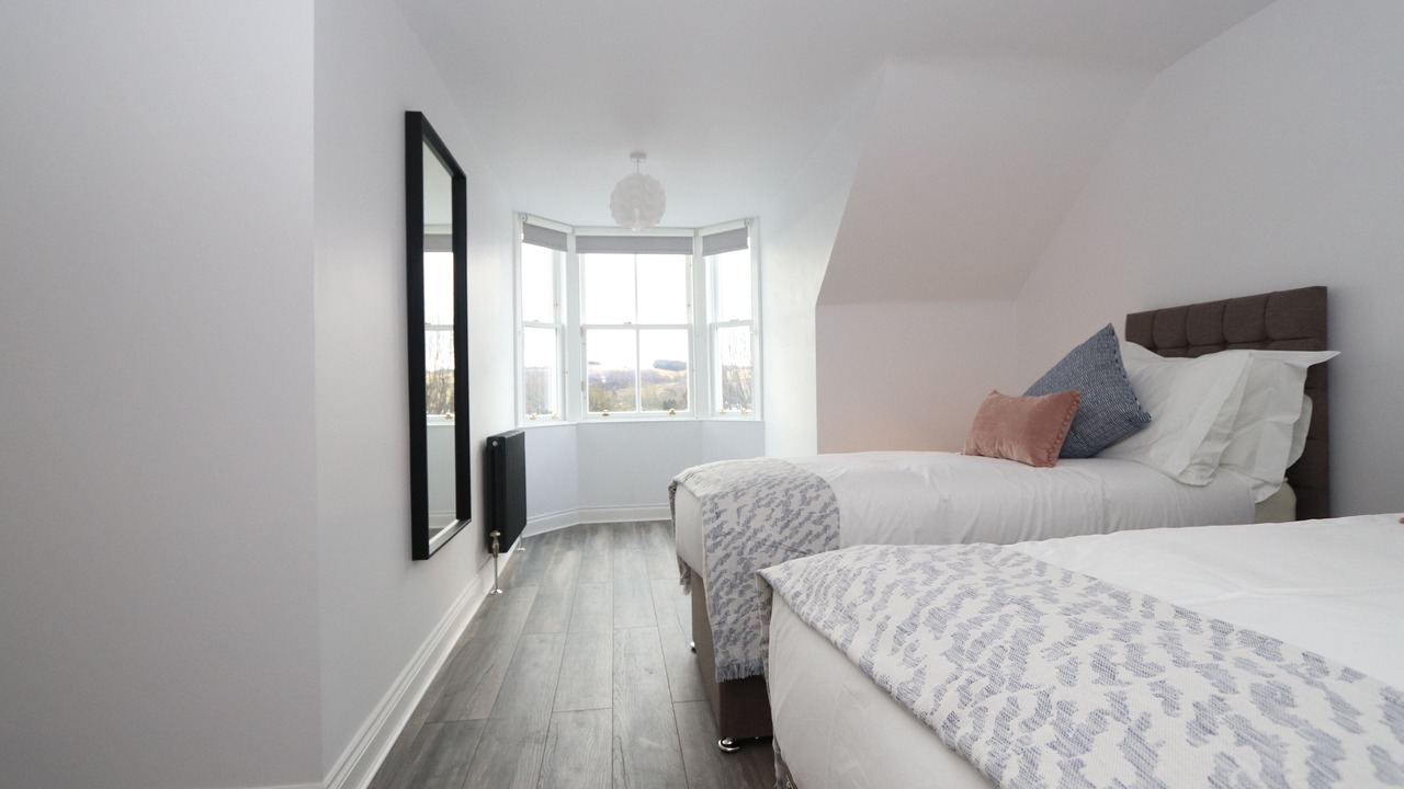 Photo of Others in Dollar