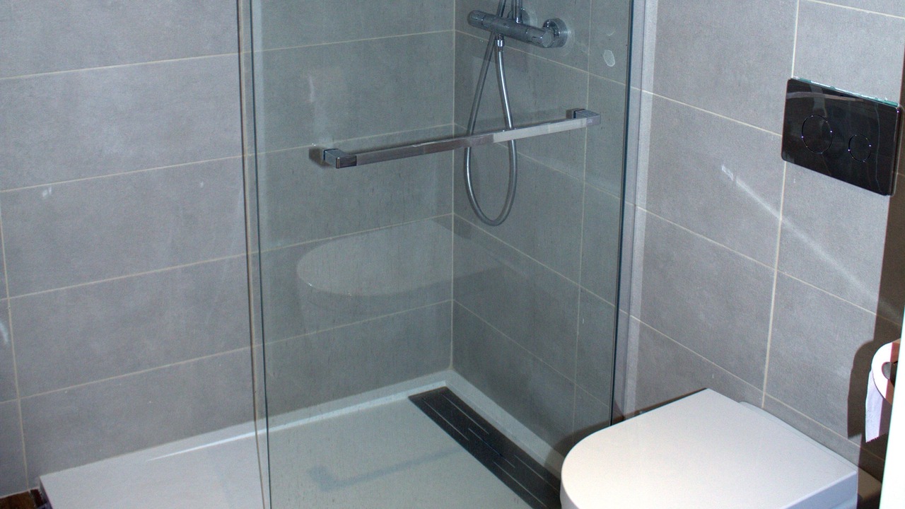 Photo of Bathroom in Saint-Cyr-au-Mont-d'Or