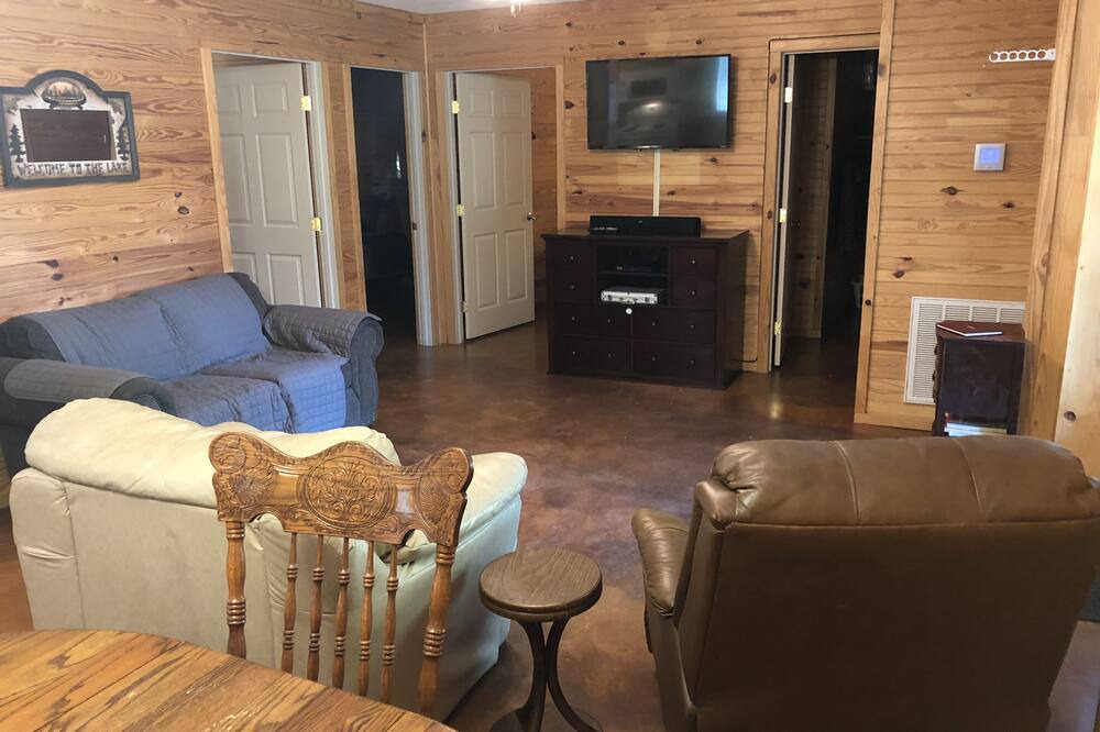Photo of Livingroom in Zavalla
