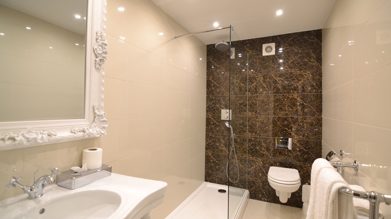 Photo of Others in Grantham