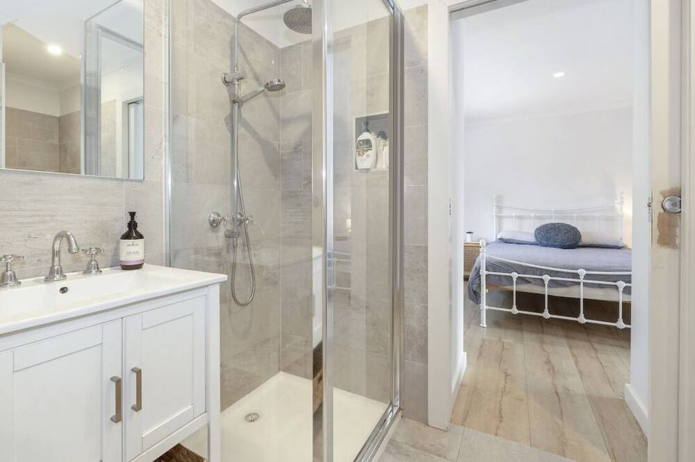 Photo of Others in McCrae