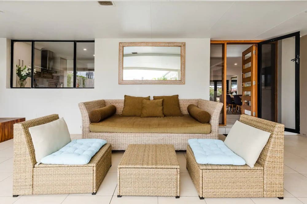 Photo of Livingroom in Mermaid Waters