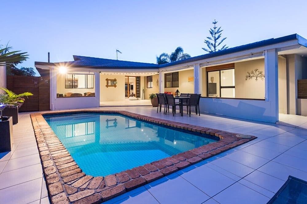 Photo of Outdoor in Mermaid Waters