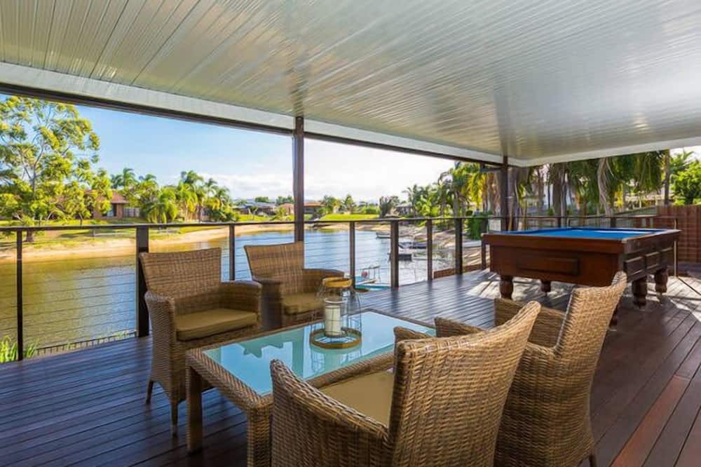 Photo of Outdoor in Mermaid Waters