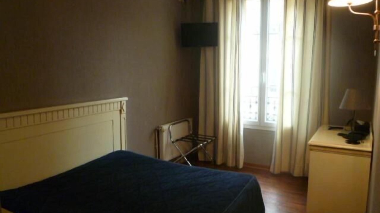 Photo of Bedroom in Levallois-Perret