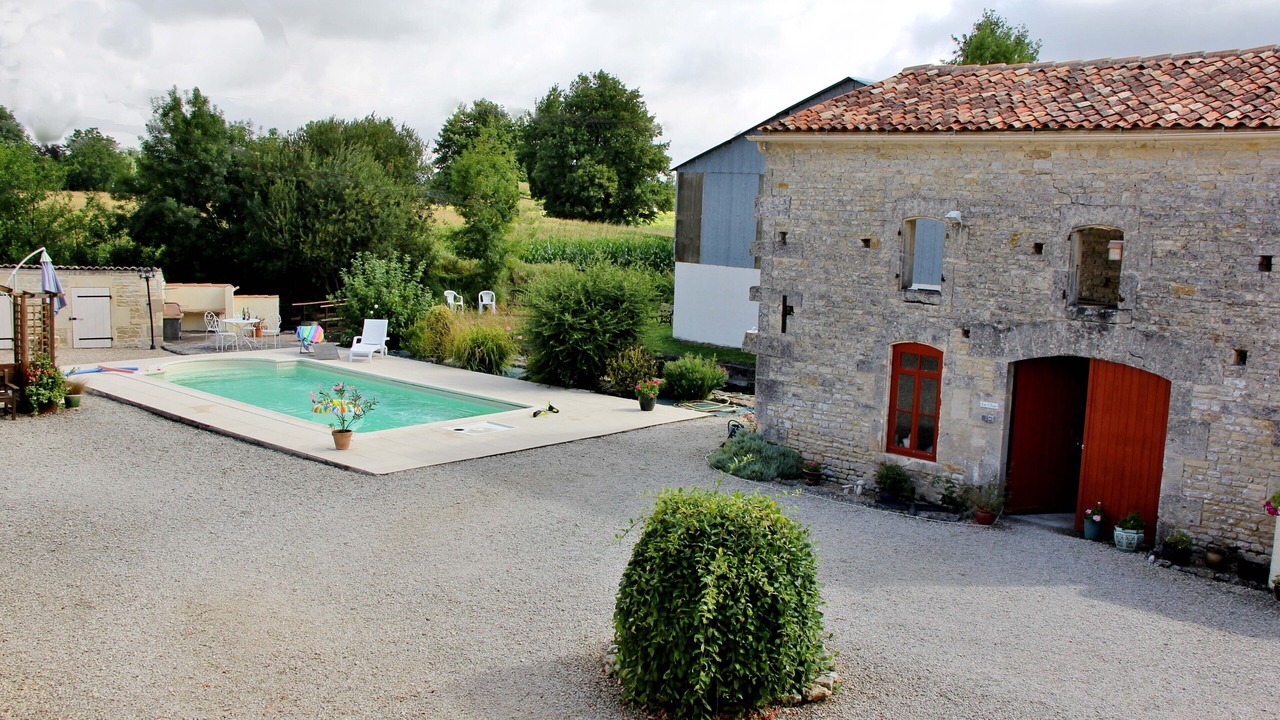 Photo of Outdoor in Aujac