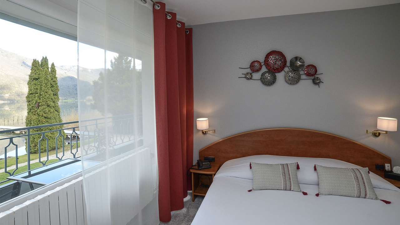 Photo of Bedroom in Novalaise