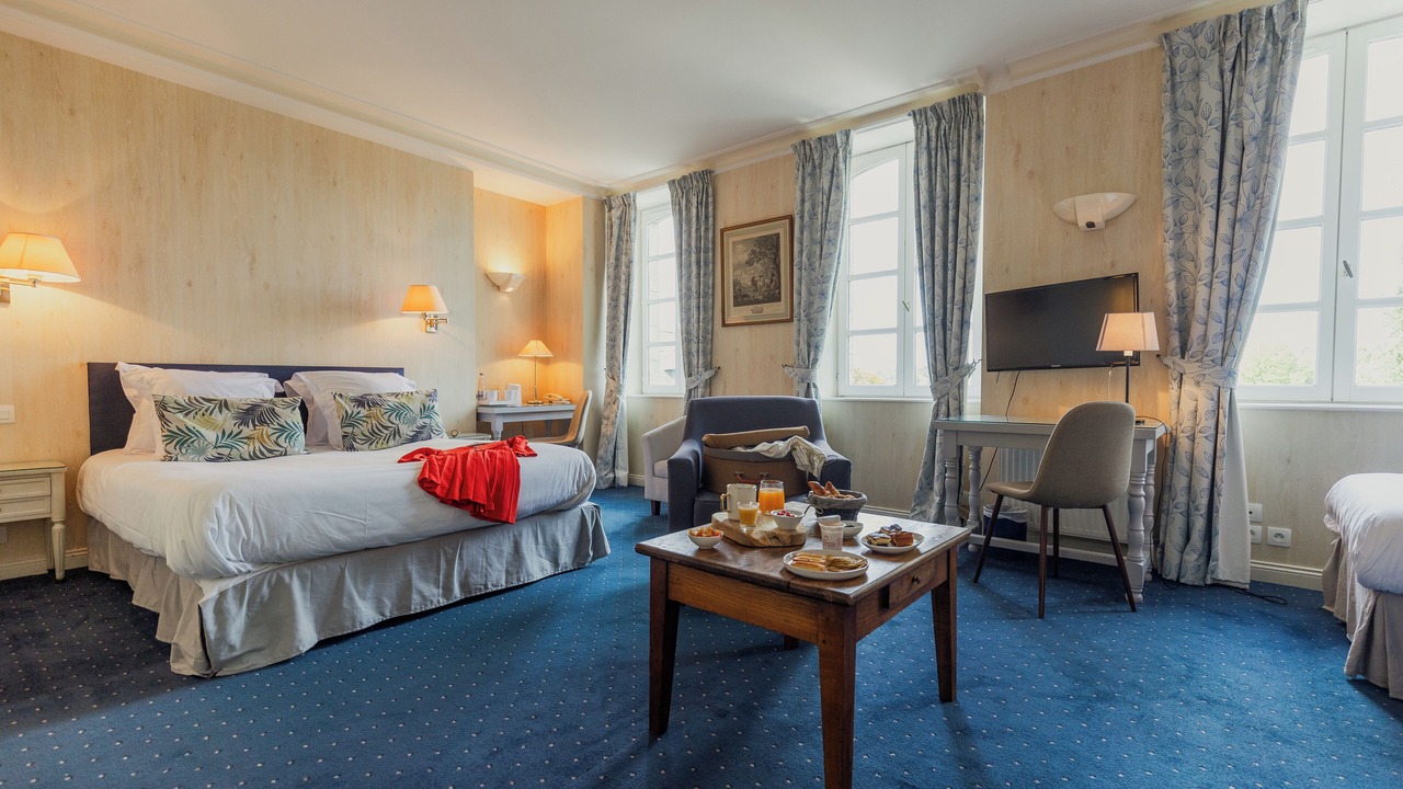 Photo of Others in Dinan