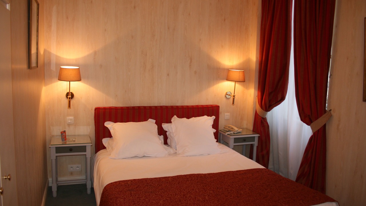 Photo of Bedroom in Dinan
